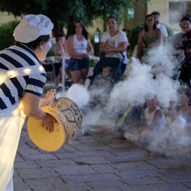 un-cuore-grande-cosi-lella-bretella-papillon-le-burlon-artistidistrada-puglia-open-circus-puglia-japigiawedding (1)
