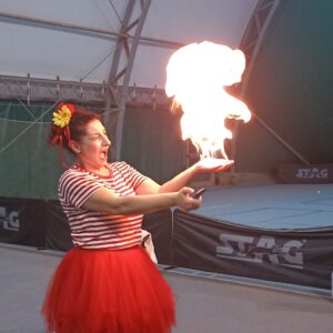 lella-bretella-bolle-di-sapone-artistidistrada-puglia-open-circus-puglia-japigia-wedding (8) lella-bretella-bolle-di-sapone-artistidistrada-puglia-open-circus-puglia-japigia-wedding (8)