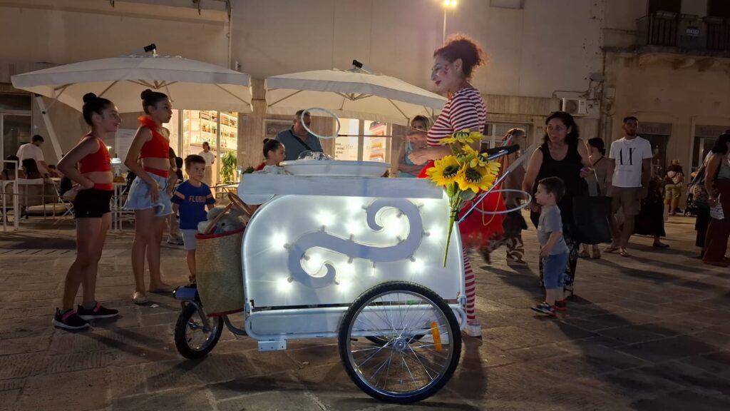 lellabretella-carretto-bolle-di-sapone-itinerante-artista-di-strada-puglia-open-circus-puglia-japigia-wedding-puglia (23)