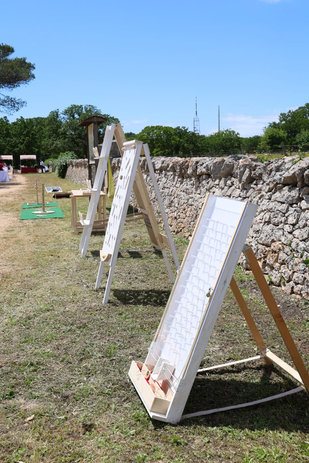 giochi-in-legno-lella-bretella-artistidistrada-puglia-eventi-matrimonio-comunione-cresima-eventi-in-piazza-artistidistradapuglia (44)