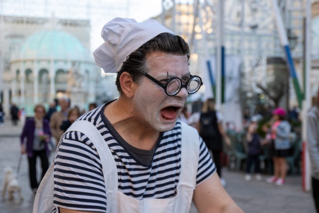 Papillon le Burlon - Clown Itinerante