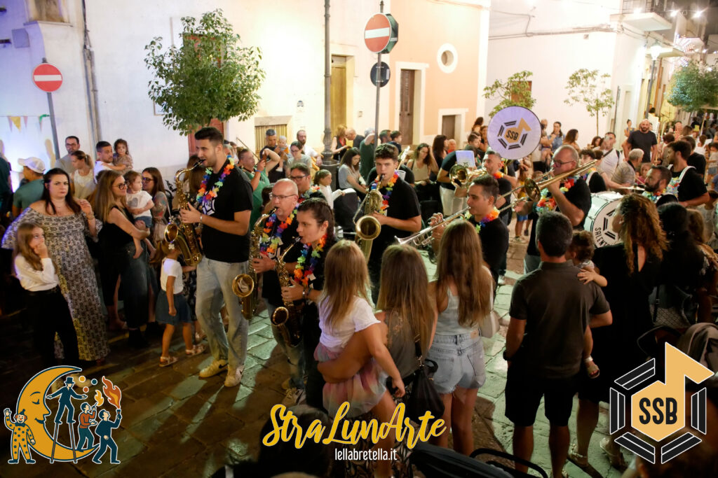 Street Band per Eventi in Piazza: L’Anima della Festa