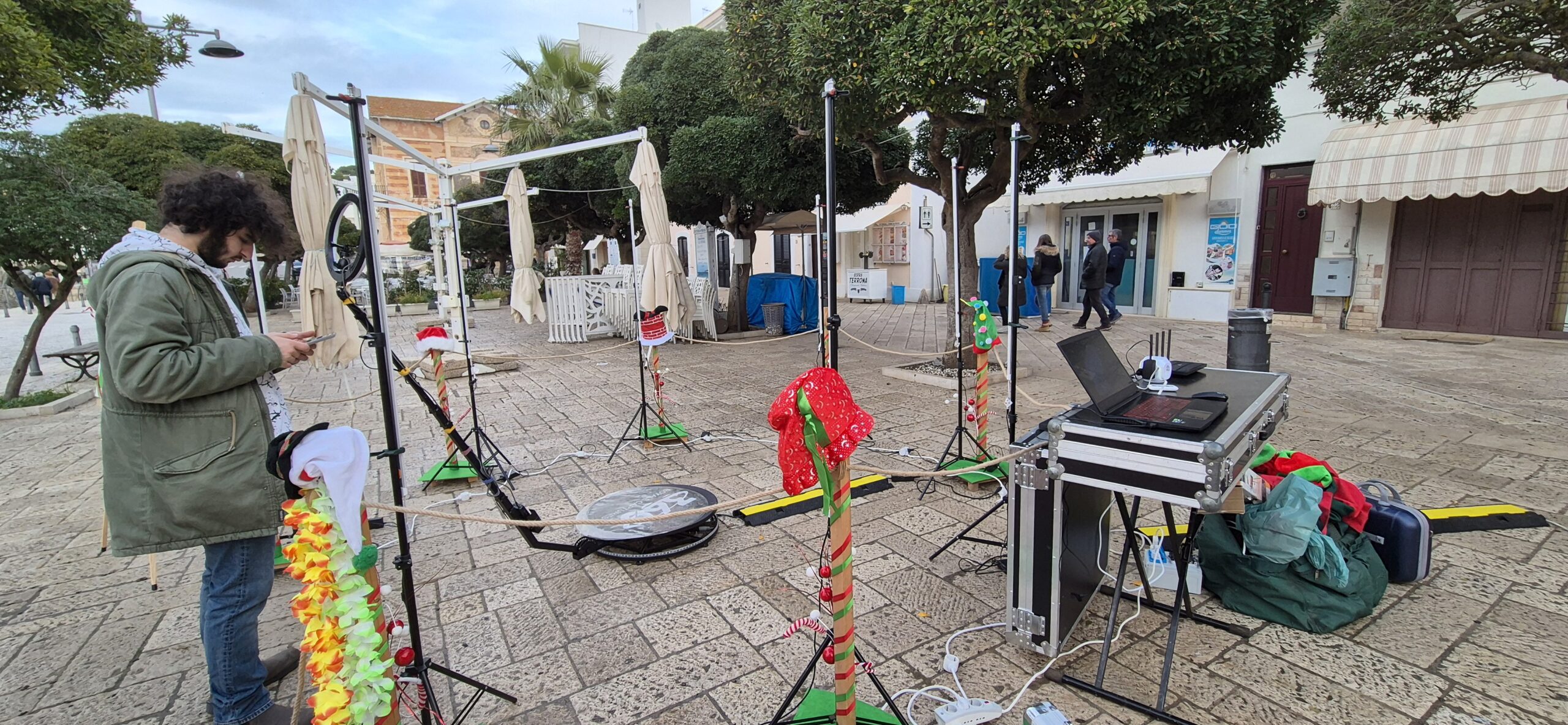 video-booth-360-selfie-natale-lella-bretella-spettacoli-animazione (1)