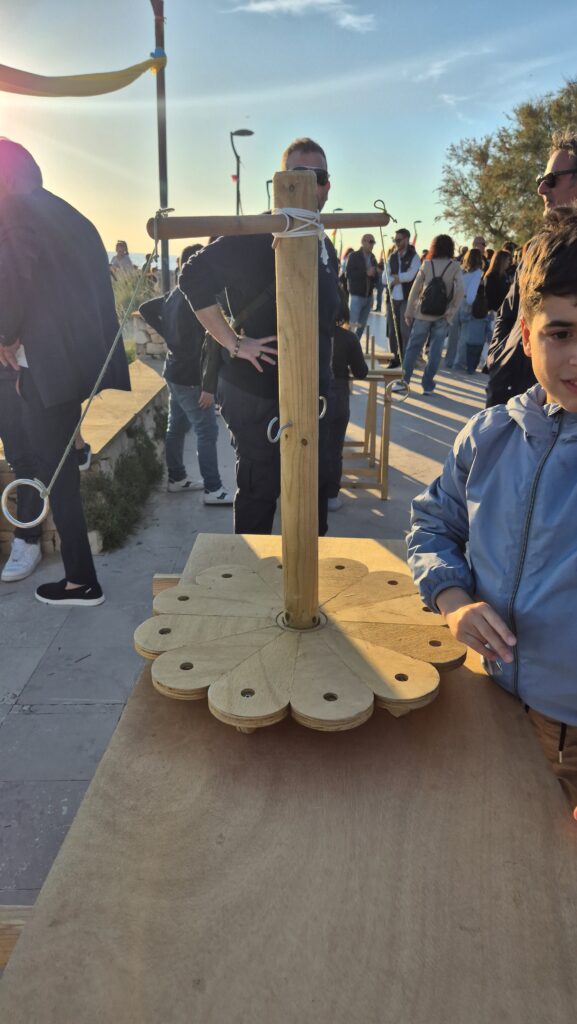 stralunarte-giochi-in-legno-lella-bretella (27)