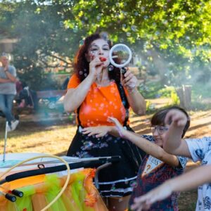 lella-bretella-papillon-le-burlon-eventi-esclusivi-puglia-mimi-luminosi (3) lella-bretella-papillon-le-burlon-eventi-esclusivi-puglia-mimi-luminosi (3)